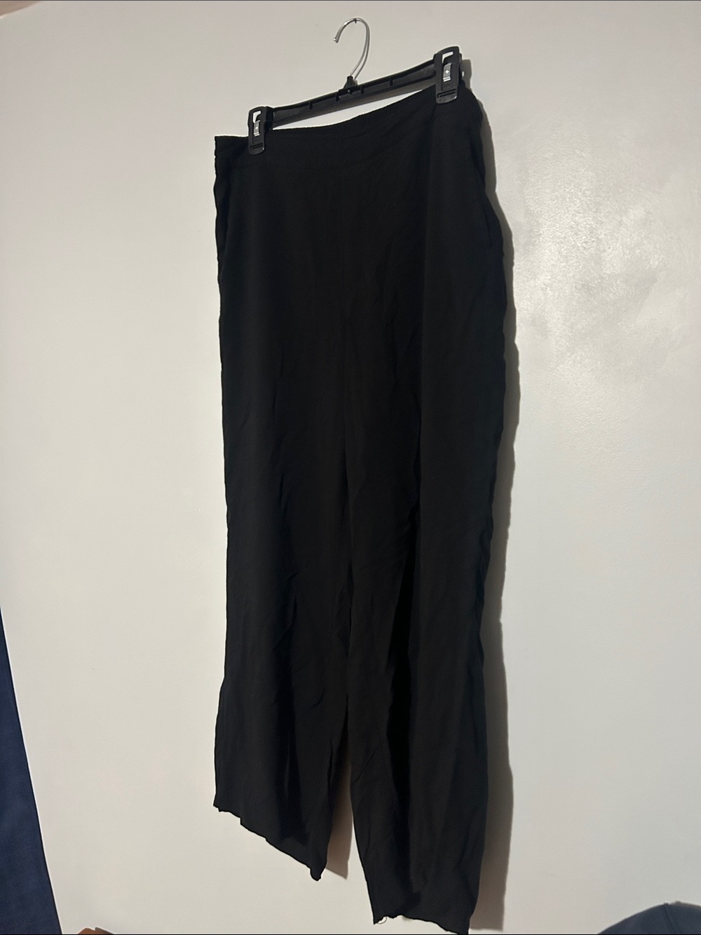Black Women's Wide Leg Flowy Pants
